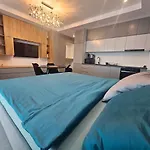 Selenastudio * Mamaia